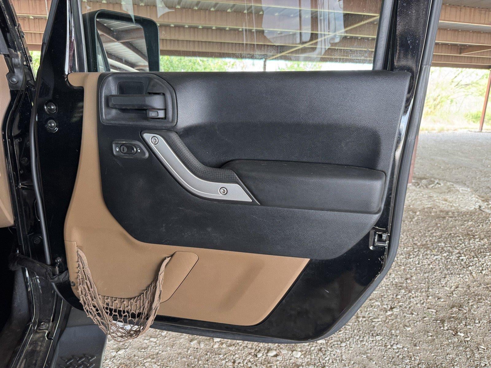 2014 Jeep Wrangler Unlimited Sahara