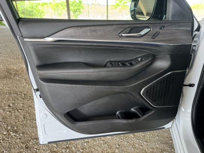 2025 Jeep Grand Cherokee Overland