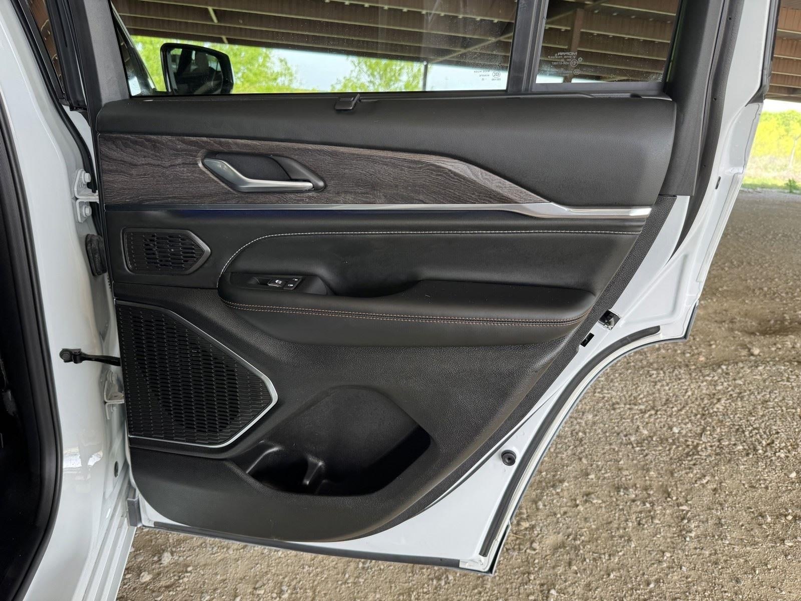 2025 Jeep Grand Cherokee Overland