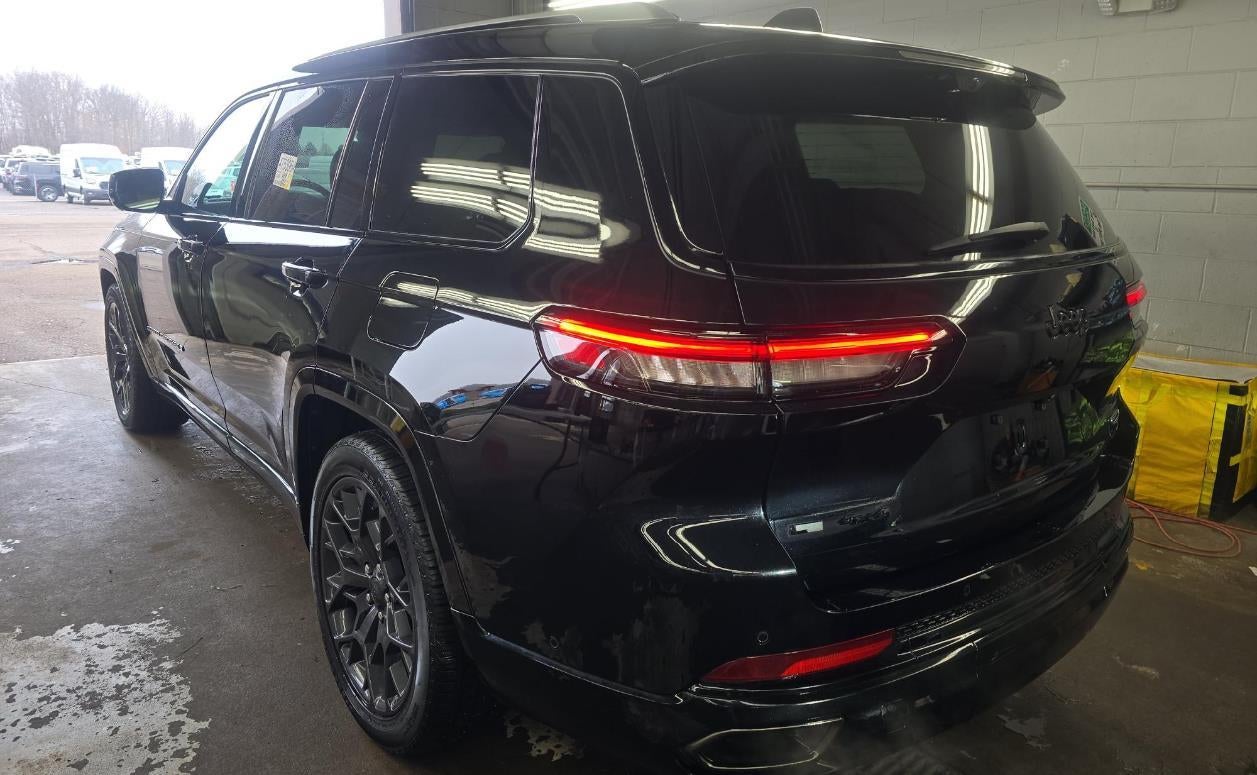 2023 Jeep Grand Cherokee L Summit