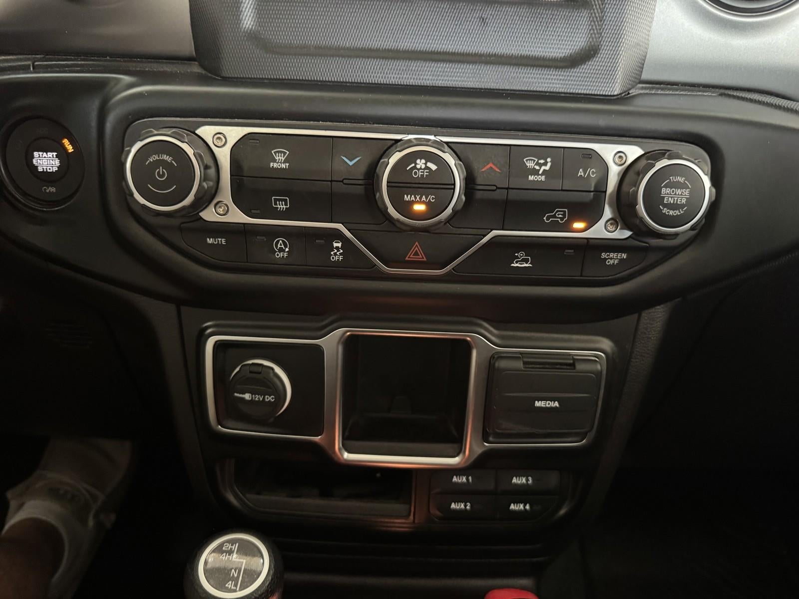 2023 Jeep Gladiator Sport