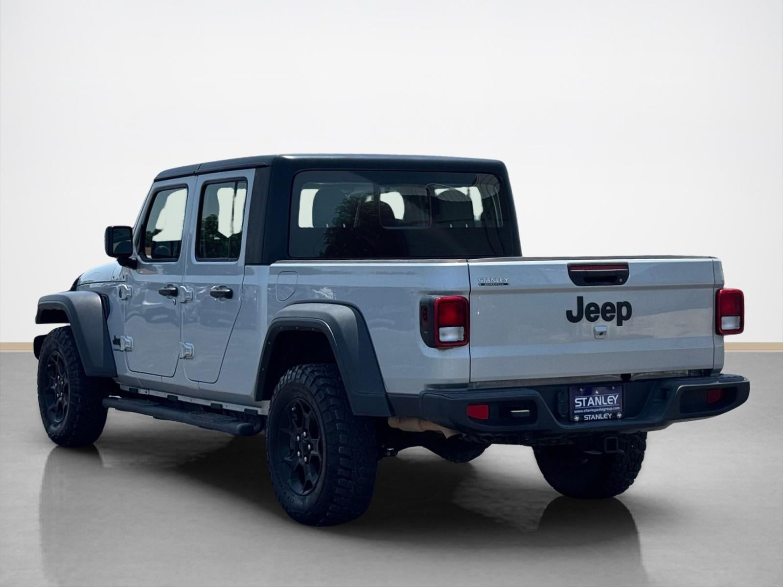 2023 Jeep Gladiator Sport