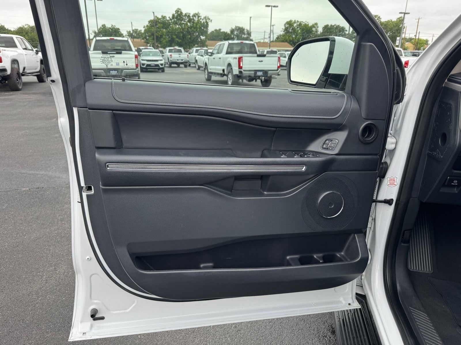 2024 Ford Expedition XLT
