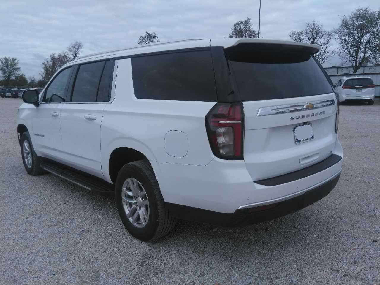 2024 Chevrolet Suburban LT