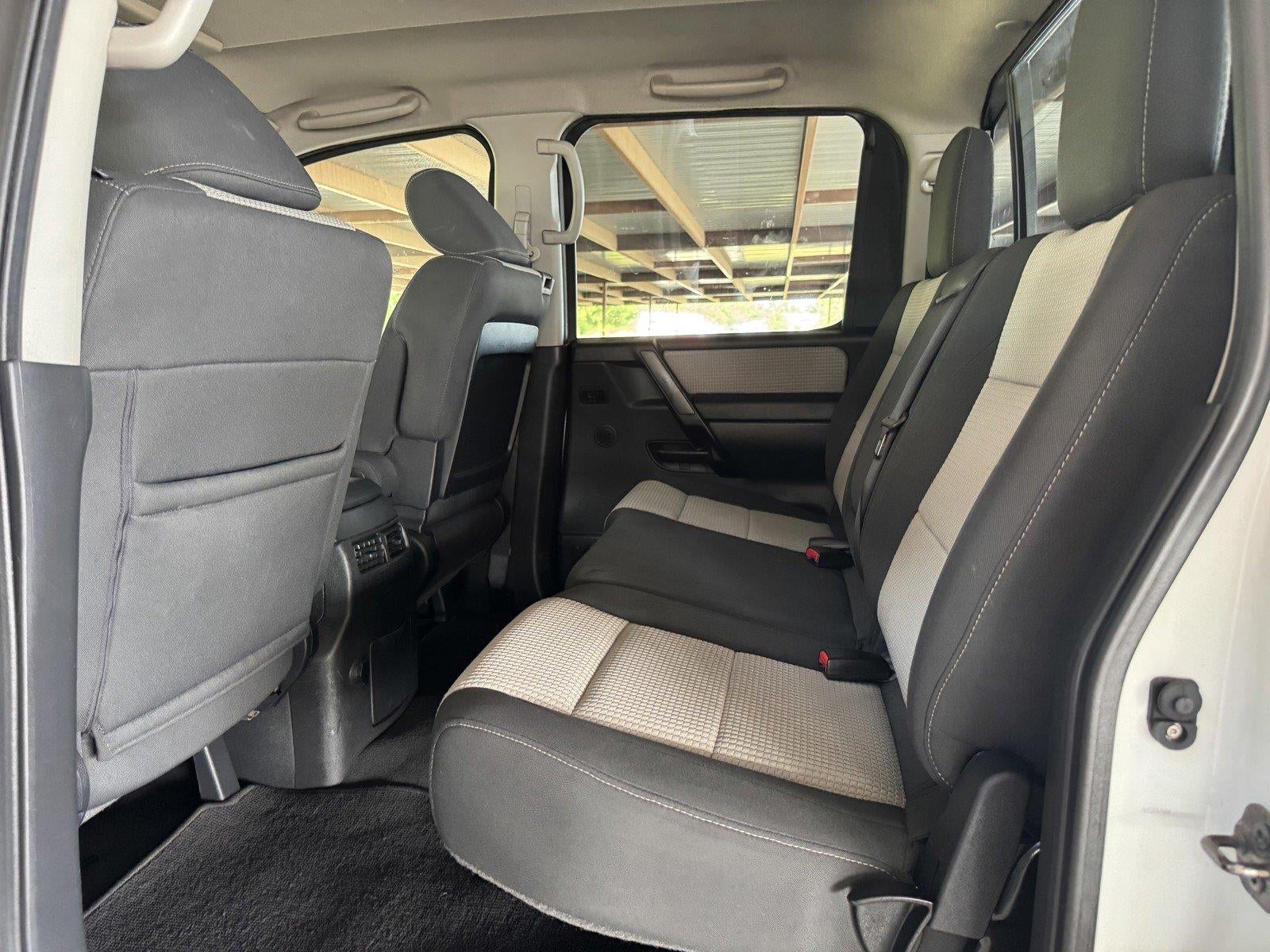 2012 Nissan Titan SV