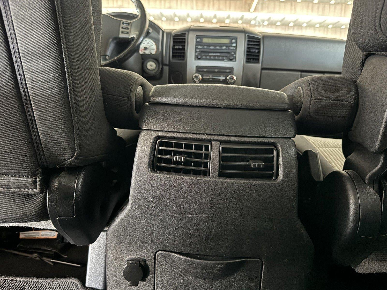 2012 Nissan Titan SV
