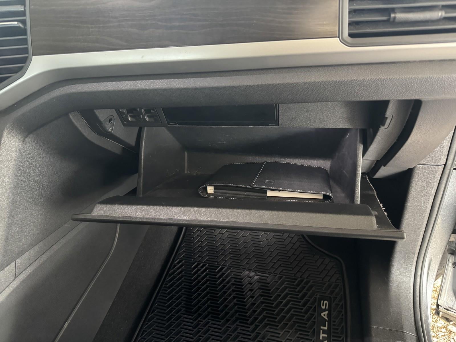 2021 Volkswagen Atlas 3.6L V6 SE w/Technology