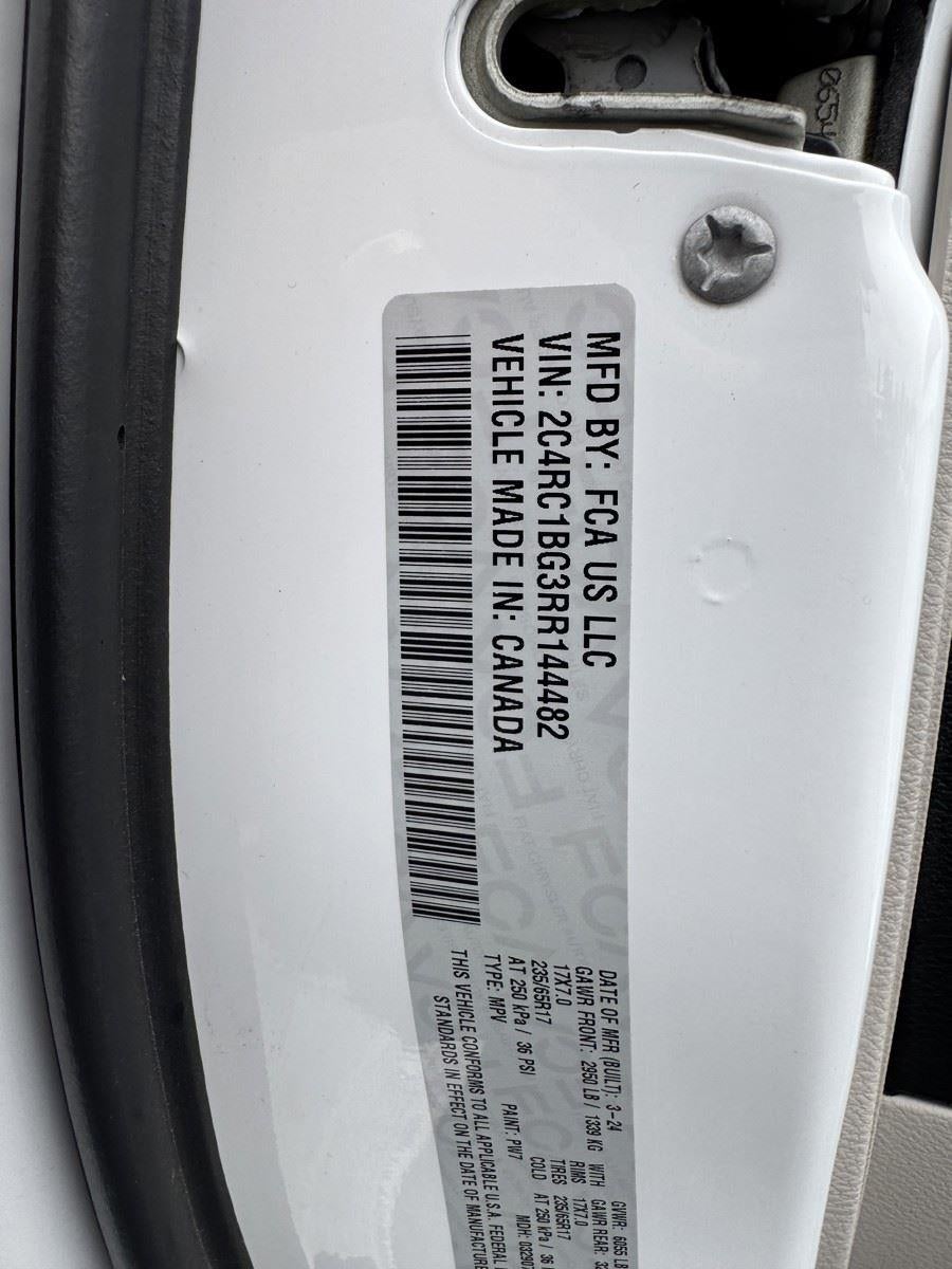 2024 Chrysler Pacifica Touring L