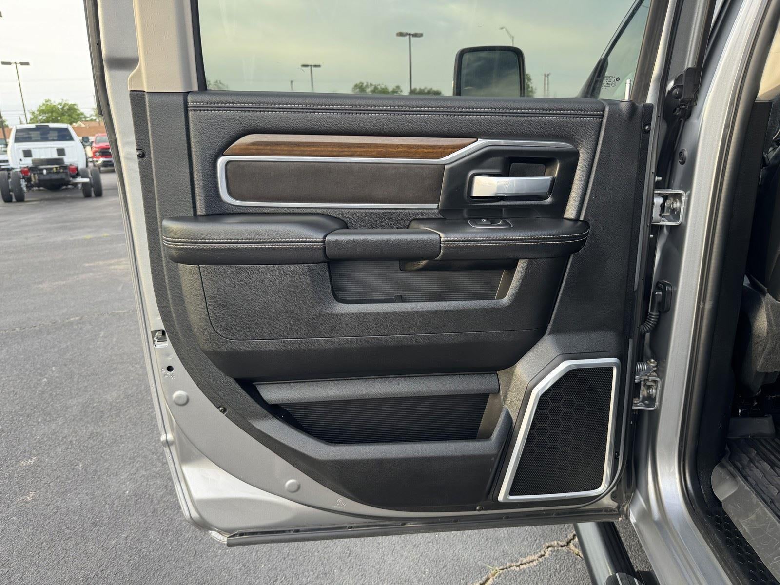 2024 RAM 3500 Laramie