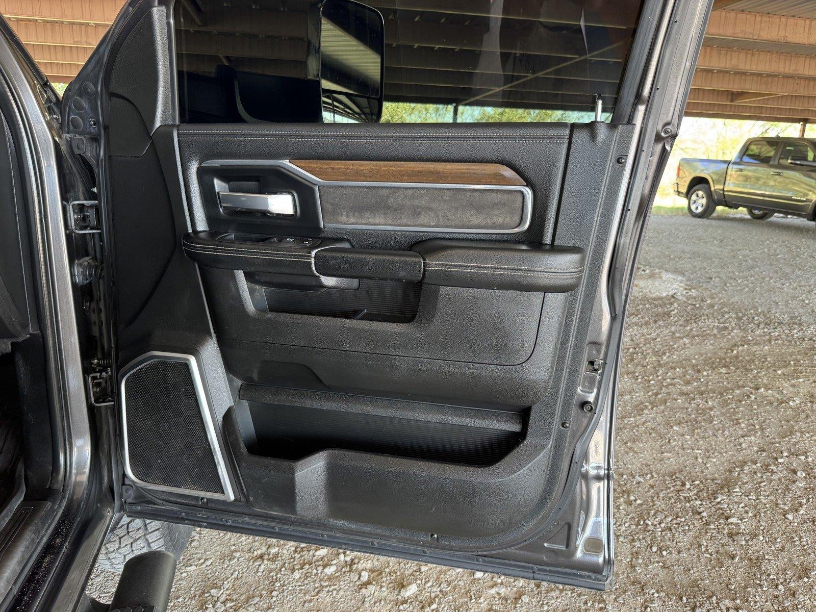 2022 RAM 3500 Chassis Cab Laramie