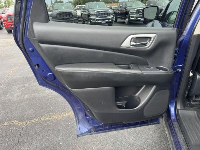 2020 Nissan Pathfinder SL