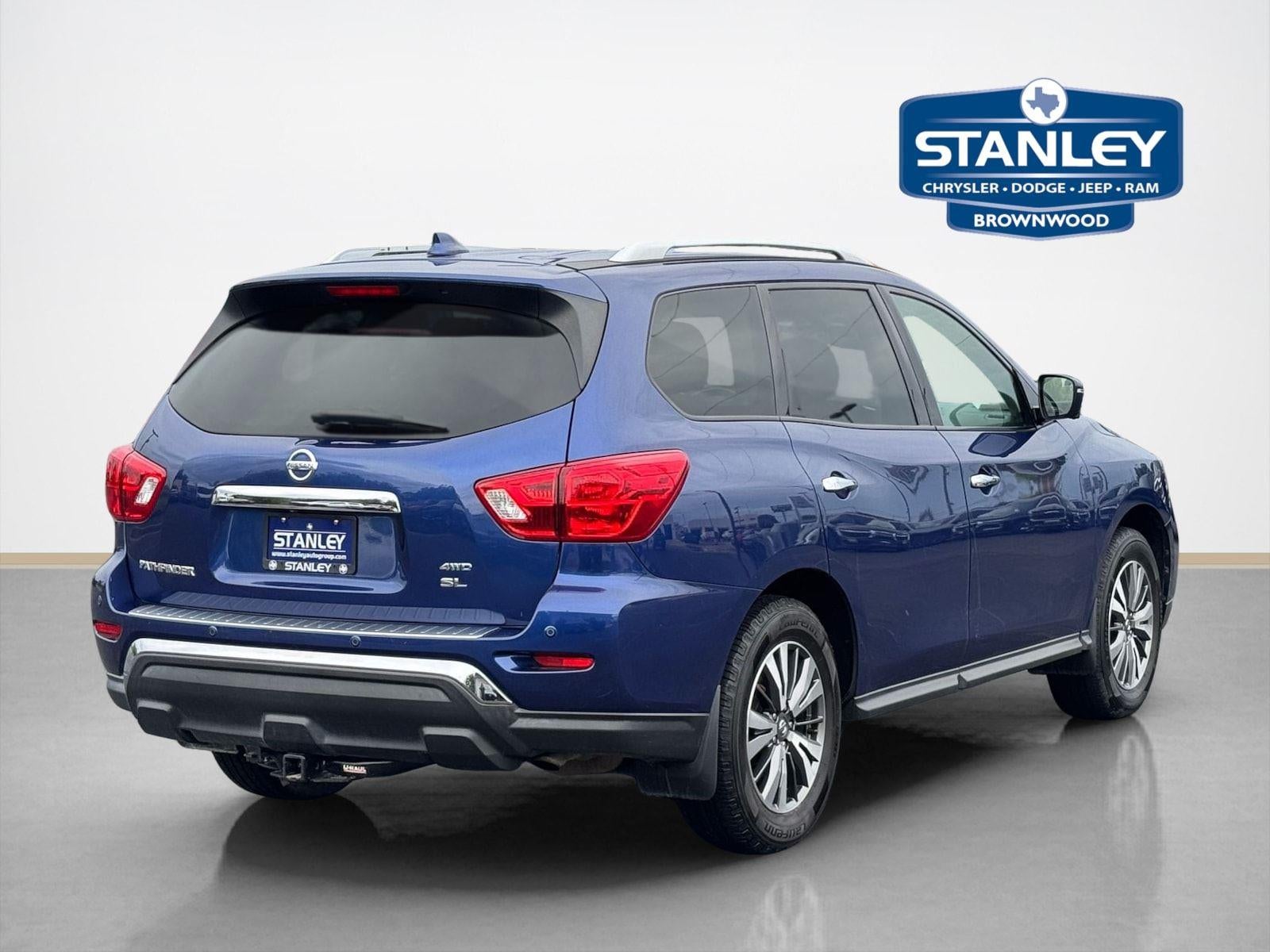 2020 Nissan Pathfinder SL