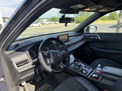 2022 Mitsubishi Outlander SE
