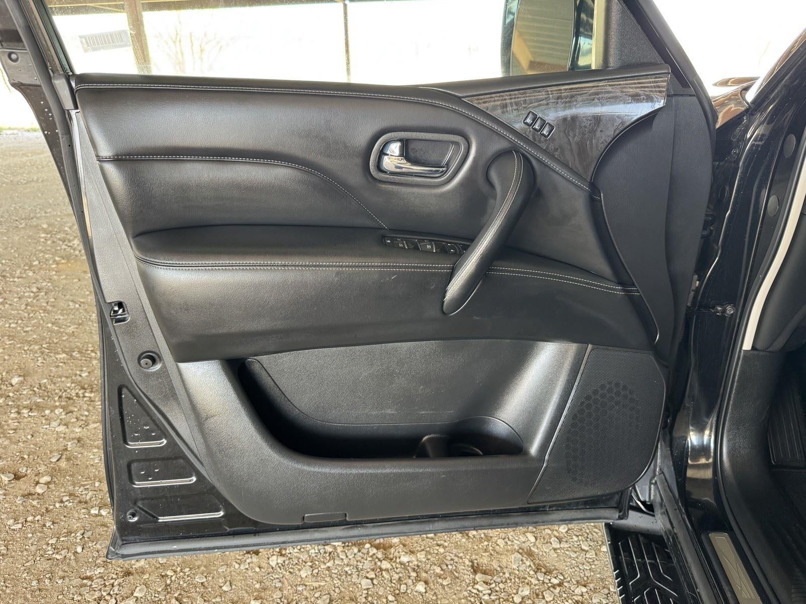 2024 INFINITI QX80 LUXE