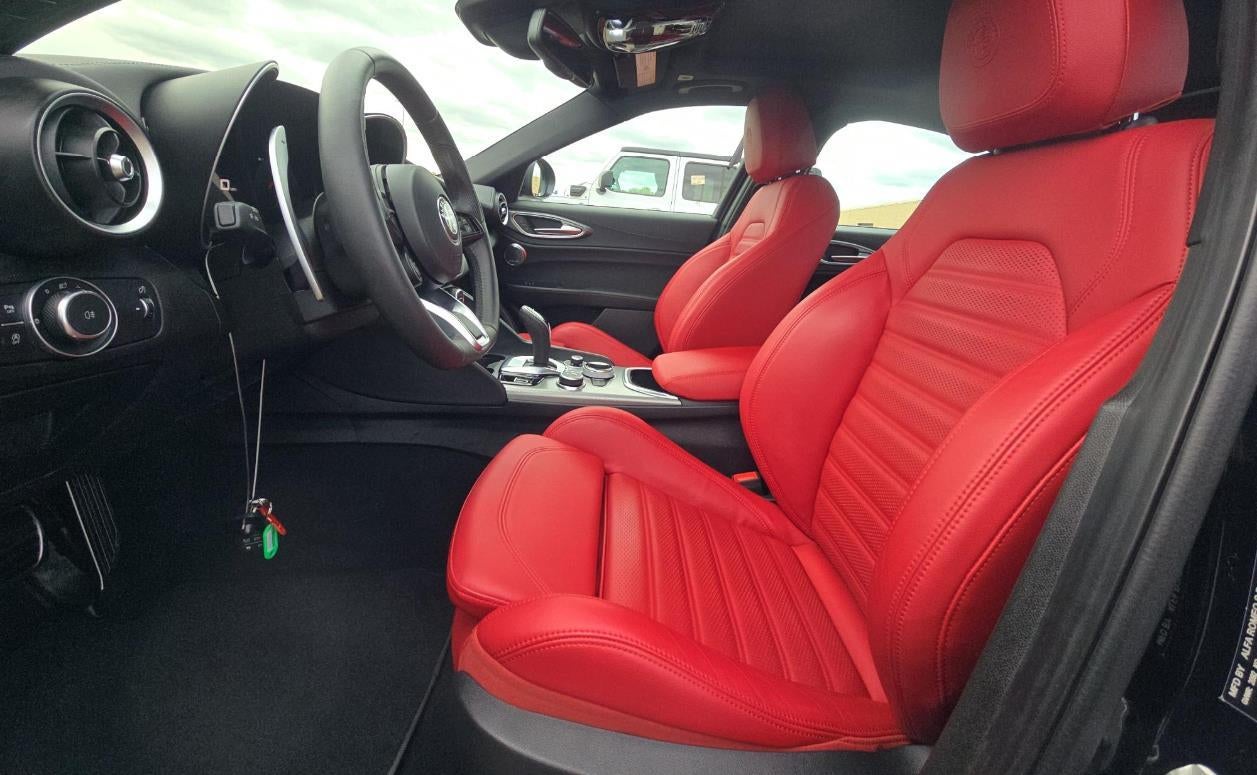 2024 Alfa Romeo Giulia Veloce