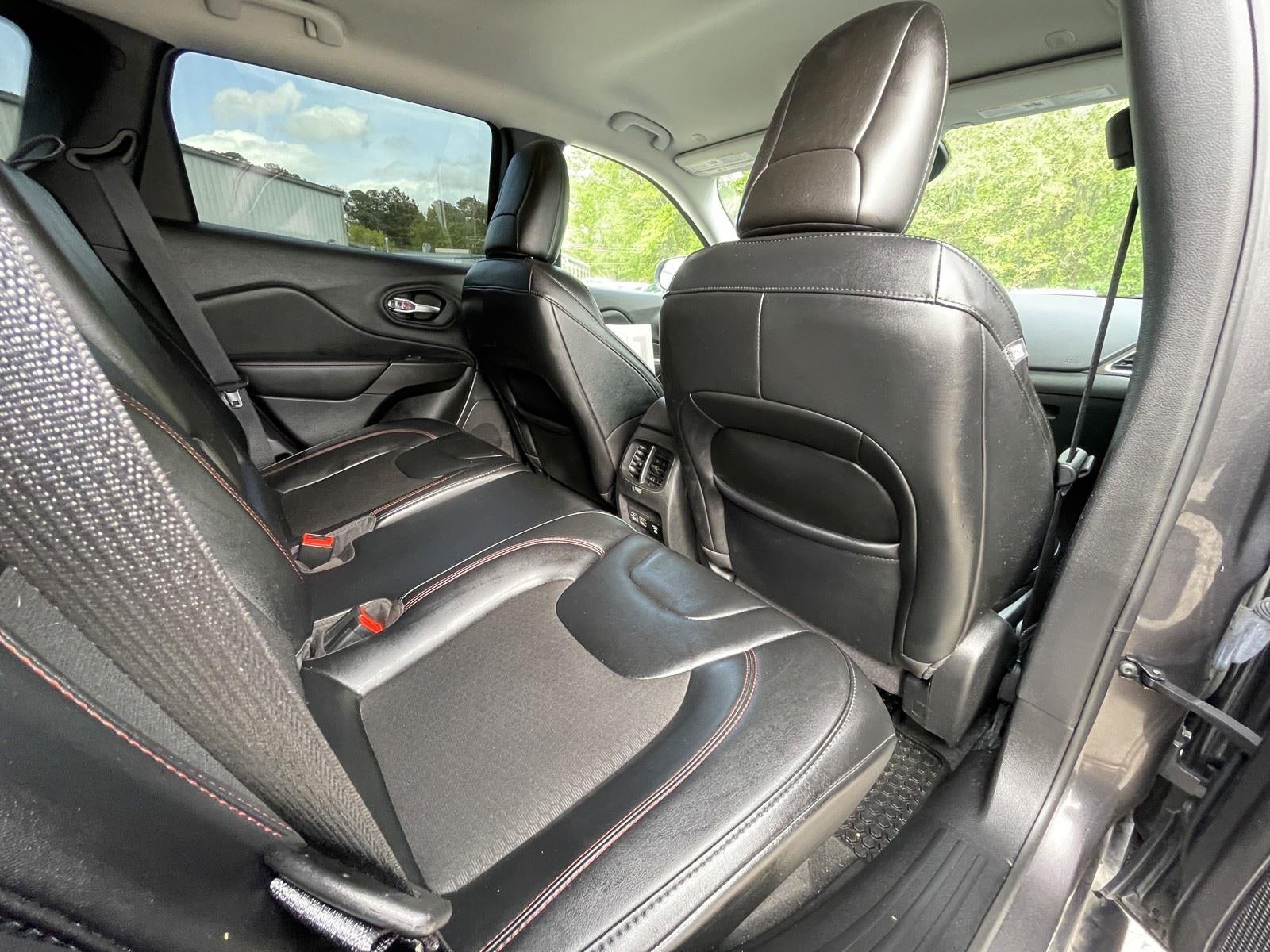 2021 Jeep Cherokee Trailhawk