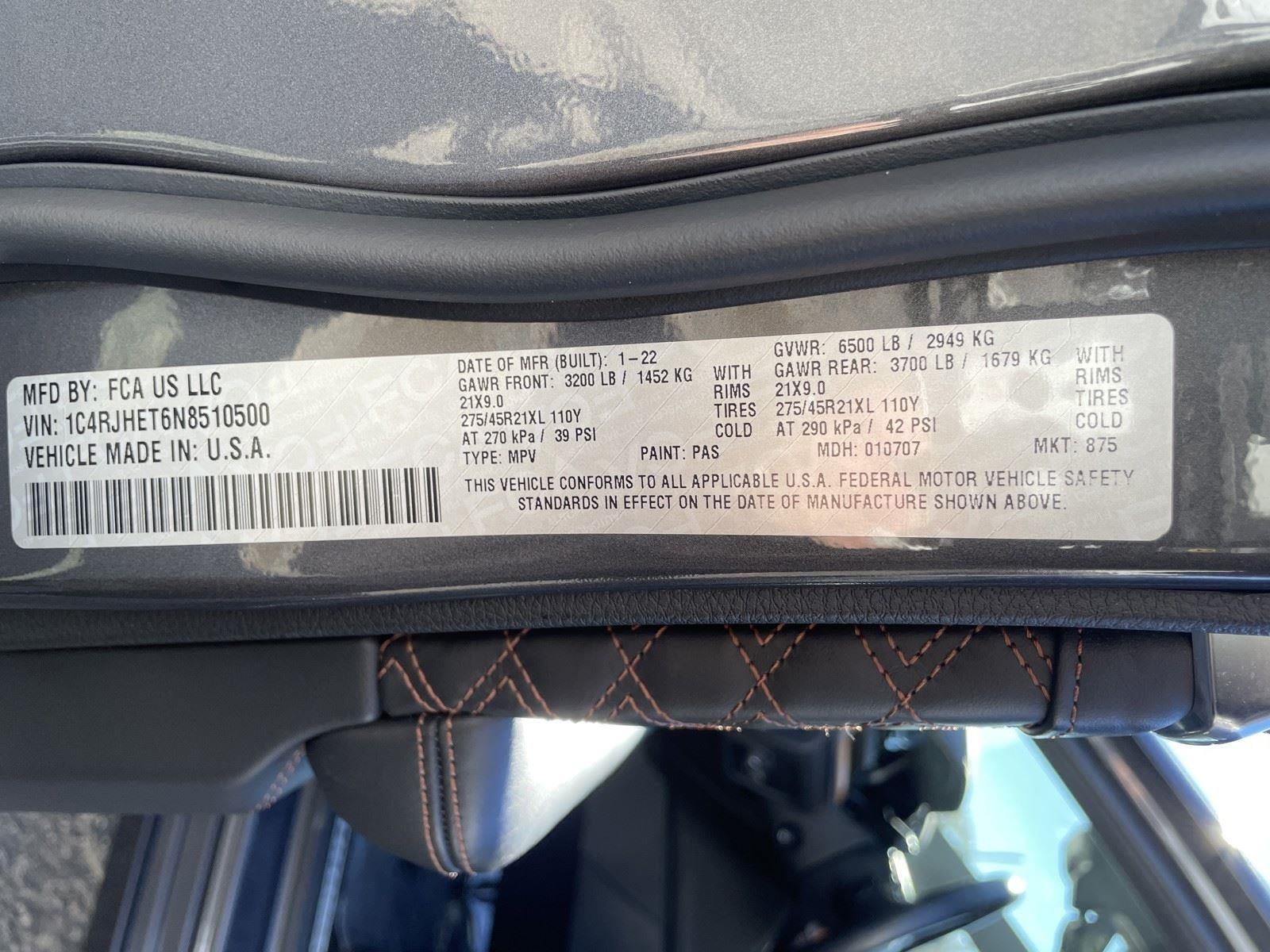 2022 Jeep Grand Cherokee Summit Reserve