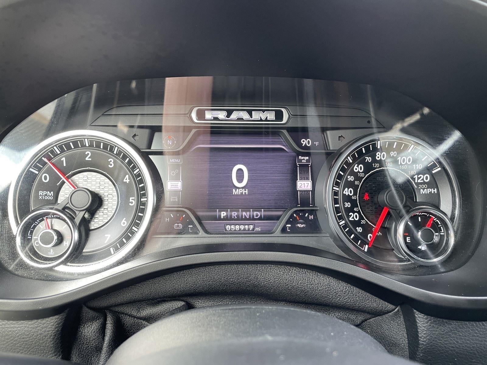 2020 RAM 1500 LARAMIE 4X2 CREW CAB 5'7