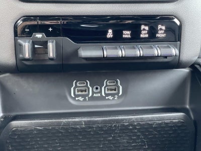 2020 RAM 1500 LARAMIE 4X2 CREW CAB 5'7