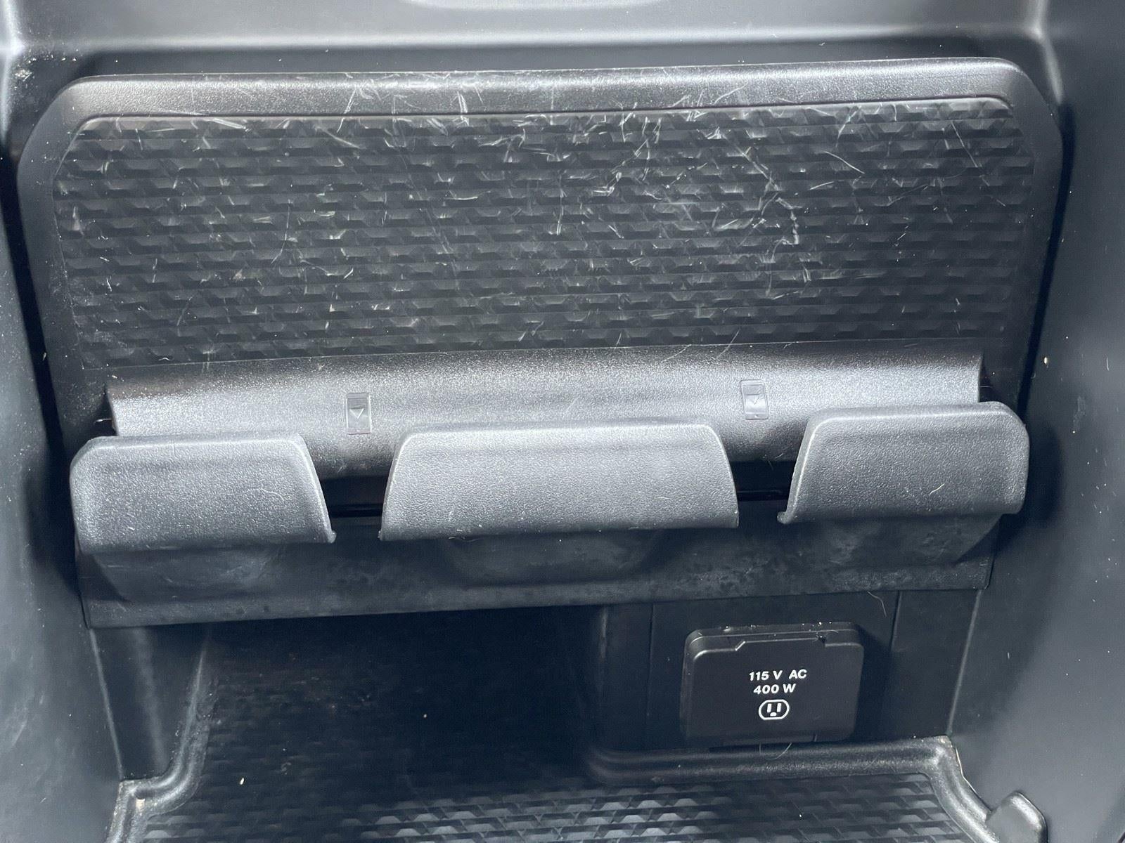 2020 RAM 1500 LARAMIE 4X2 CREW CAB 5'7