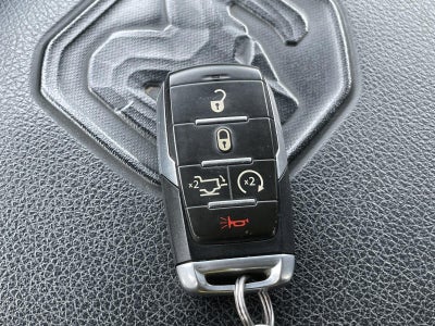 2020 RAM 1500 LARAMIE 4X2 CREW CAB 5'7