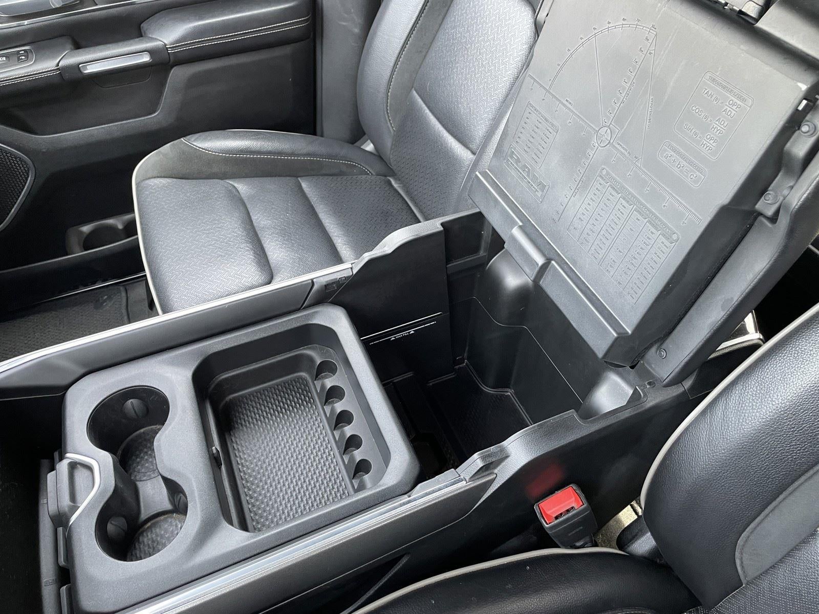 2020 RAM 1500 LARAMIE 4X2 CREW CAB 5'7