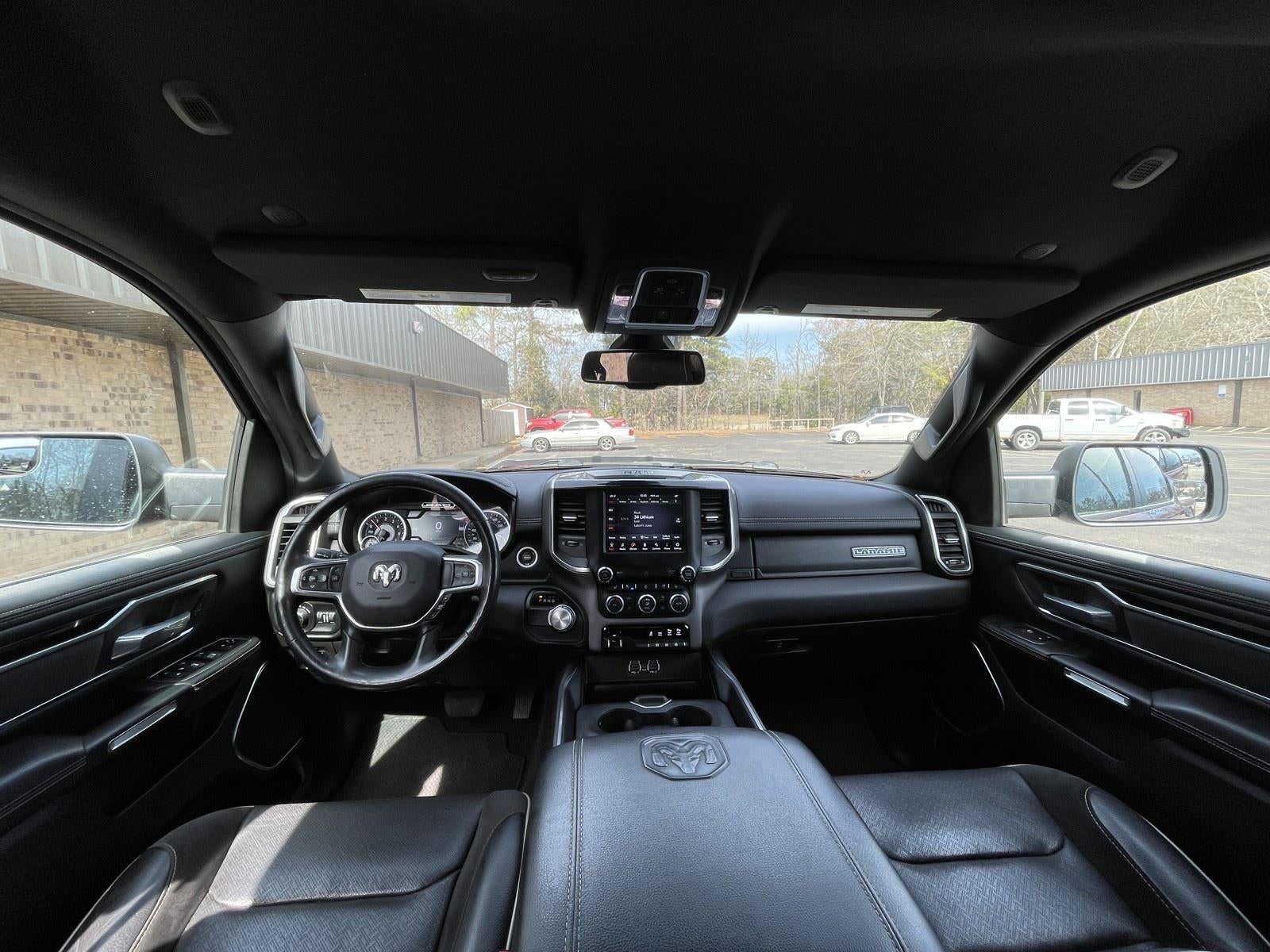 2020 RAM 1500 LARAMIE 4X2 CREW CAB 5'7