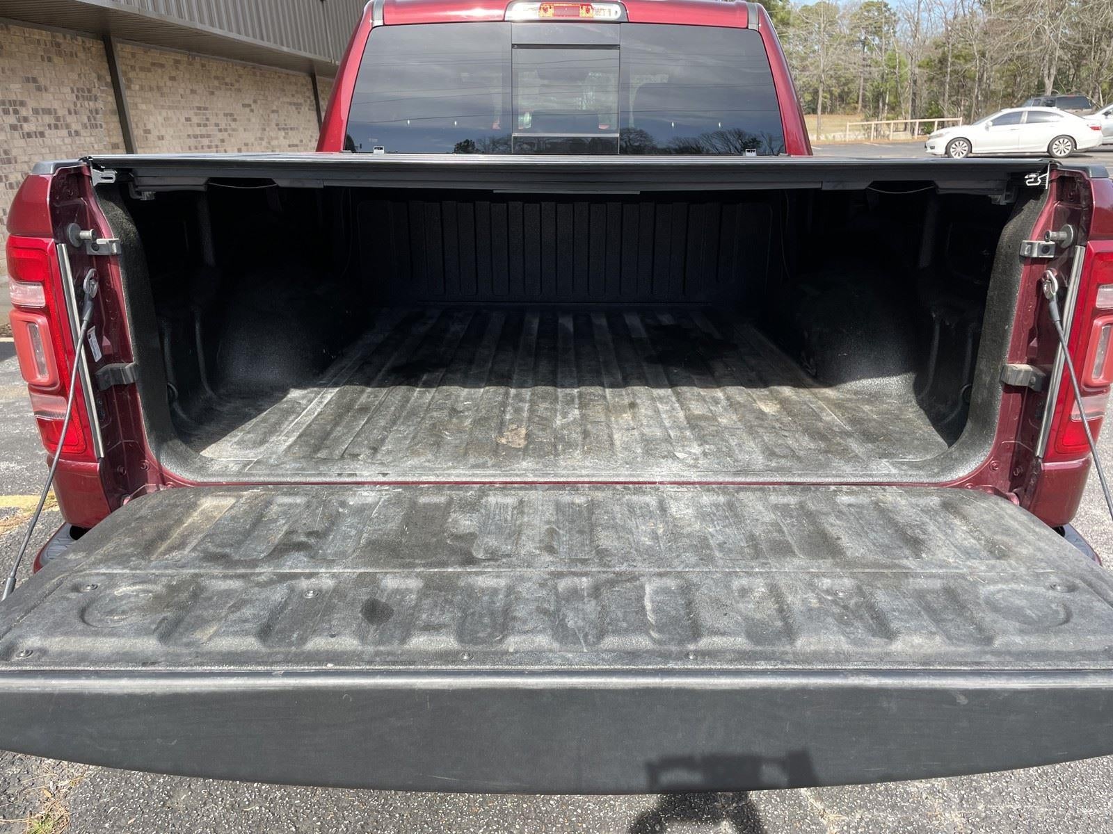 2020 RAM 1500 LARAMIE 4X2 CREW CAB 5'7