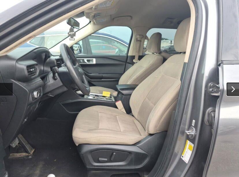 2021 Ford Explorer Base