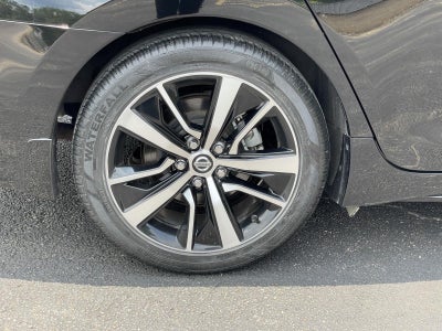 2022 Nissan Maxima SV