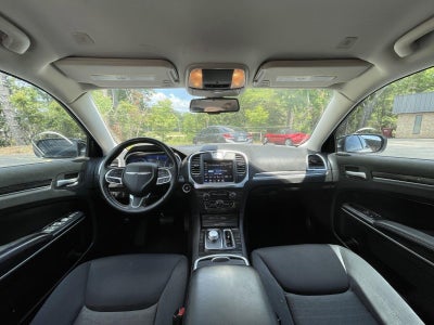 2021 Chrysler 300 Touring
