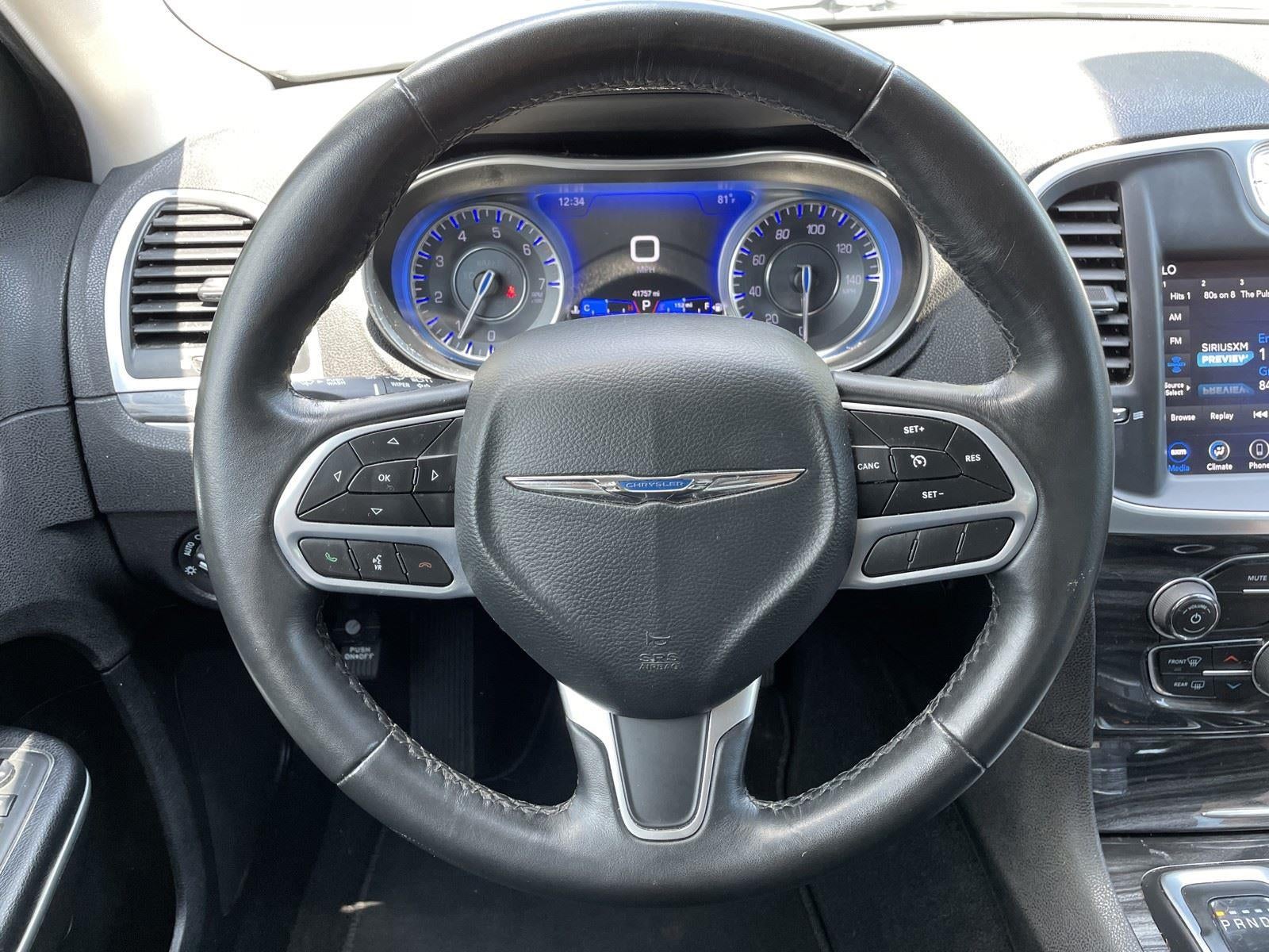 2021 Chrysler 300 Touring