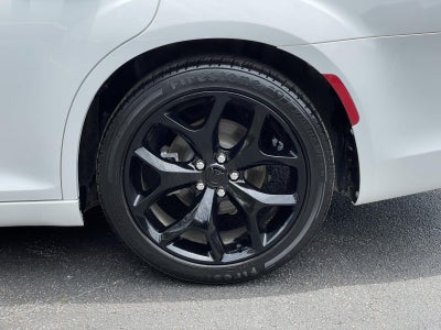 2021 Chrysler 300 Touring