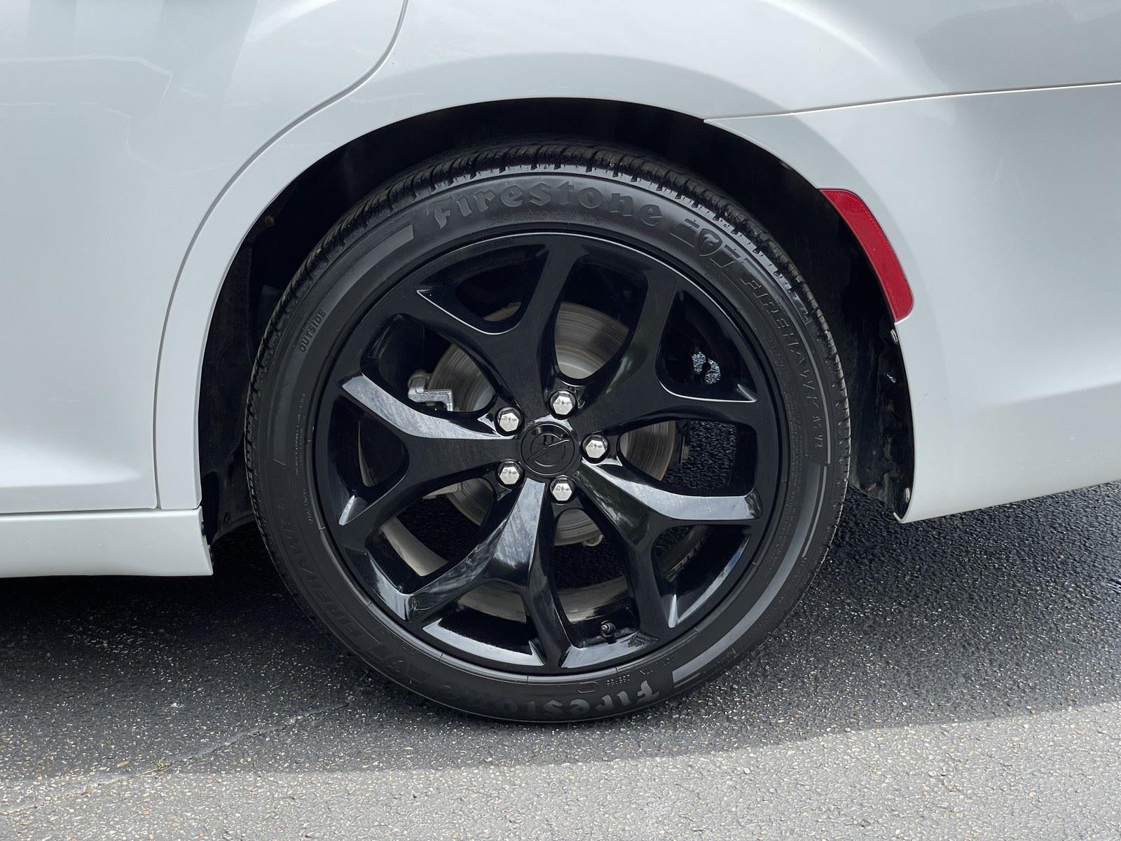 2021 Chrysler 300 Touring