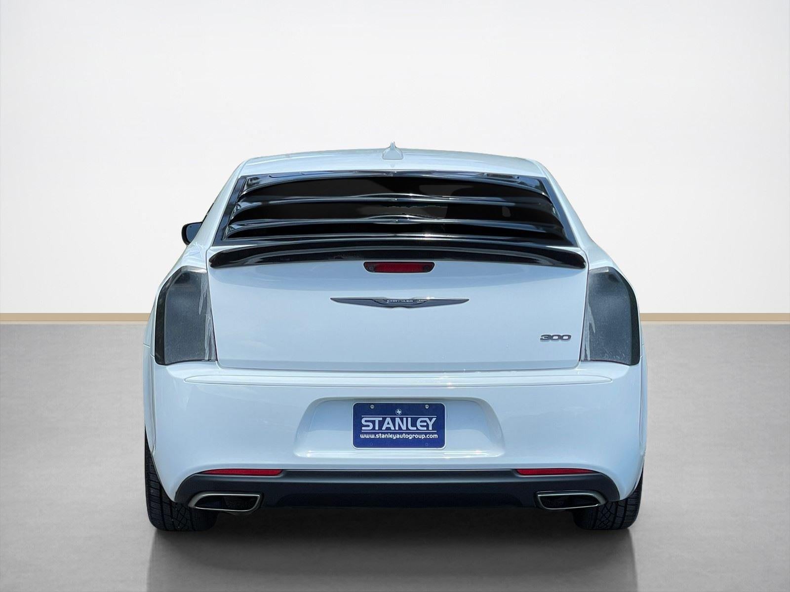 2021 Chrysler 300 Touring