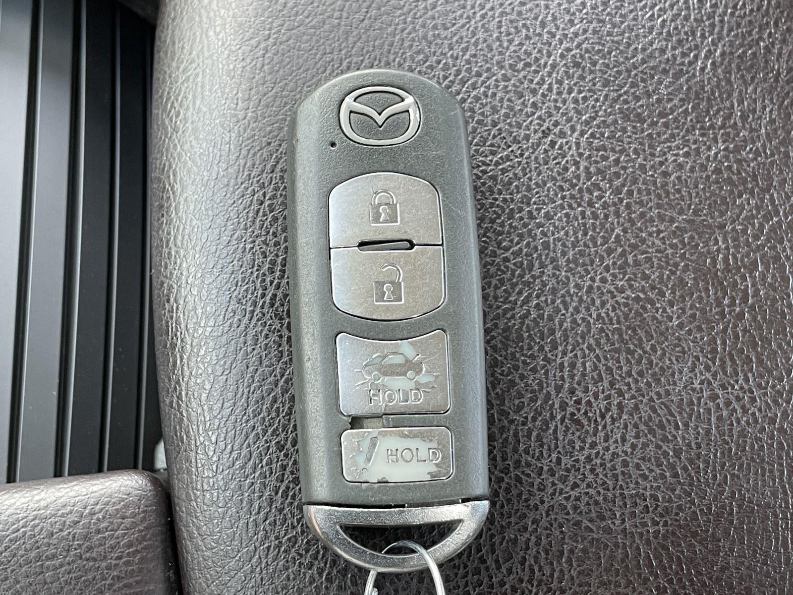 2017 Mazda Mazda3 4-Door Touring