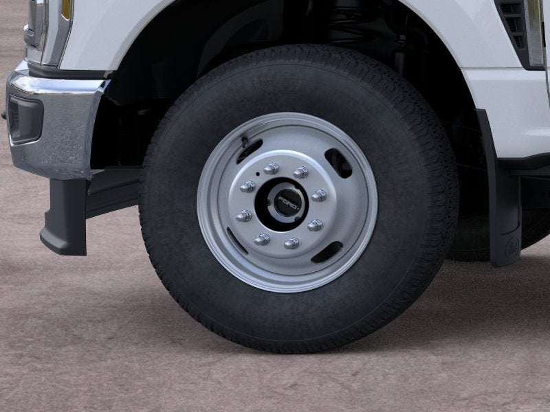 2026 Ford Super Duty F-350® XLT