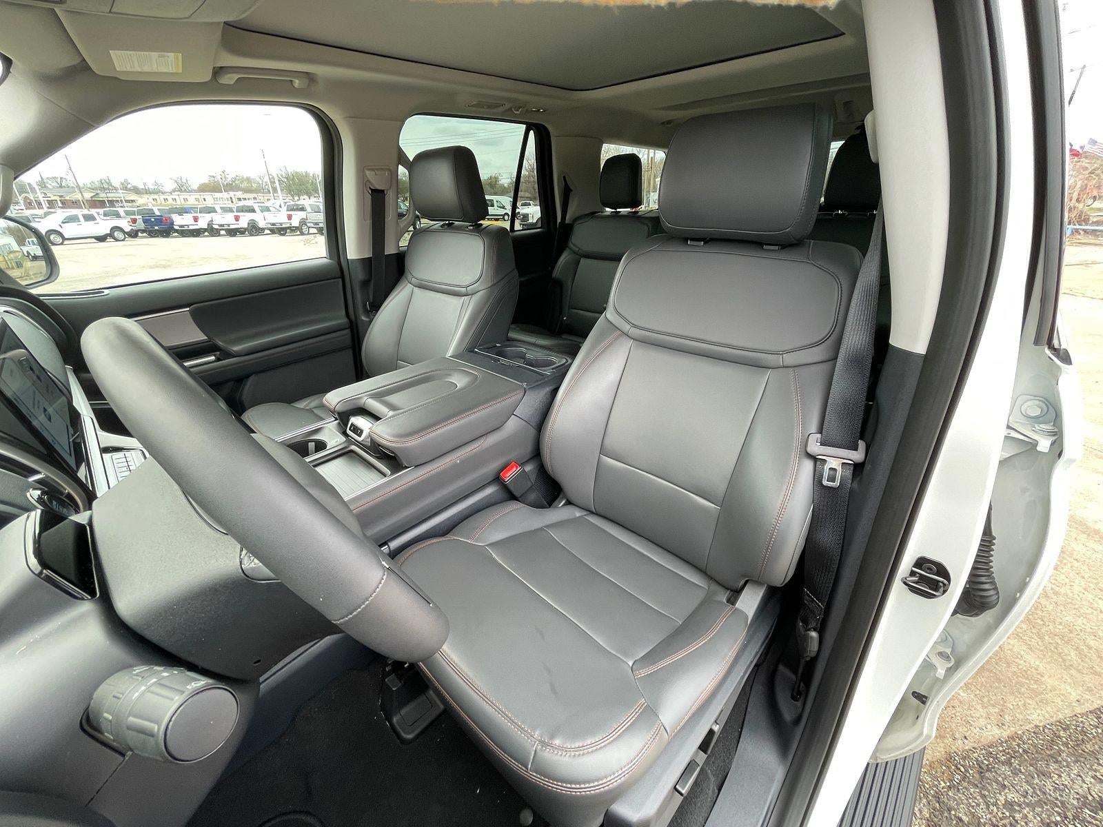 2025 Ford Expedition Active