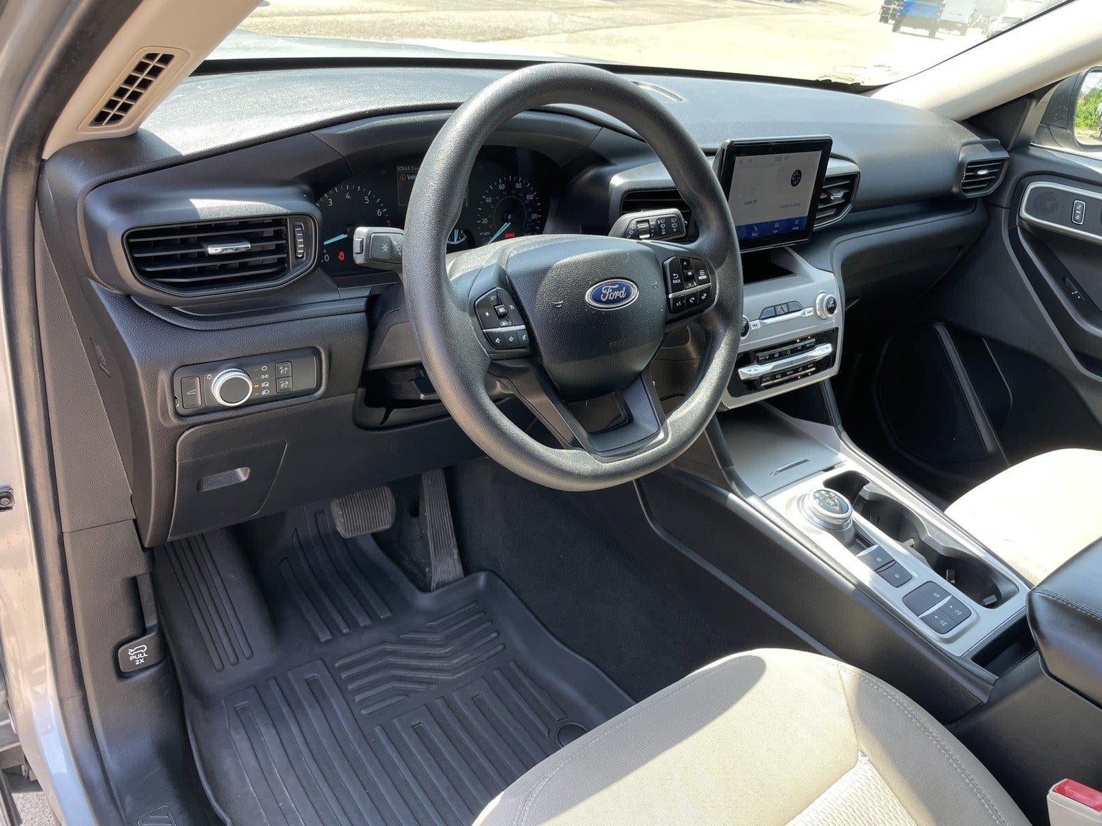 2022 Ford Explorer Base