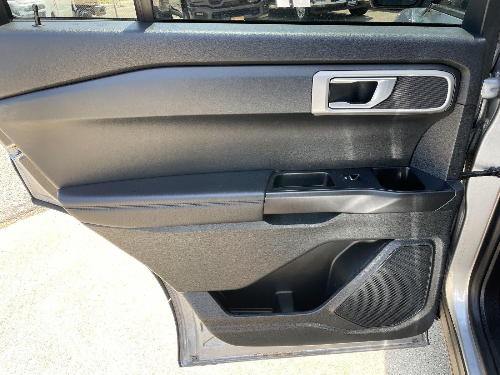 2022 Ford Explorer Base