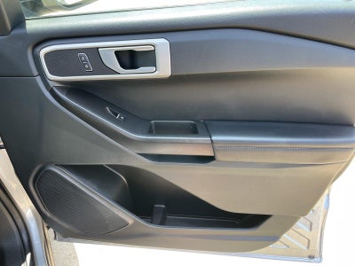 2022 Ford Explorer Base