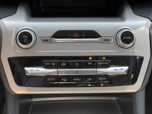 2022 Ford Explorer Base