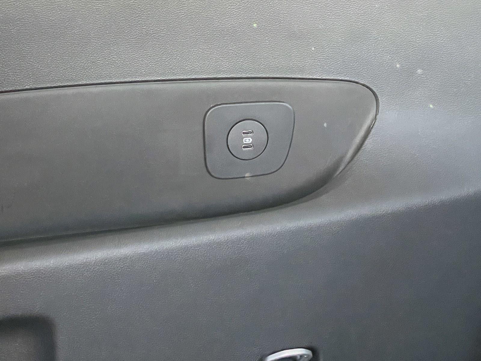 2026 Ford Explorer Active (100A)