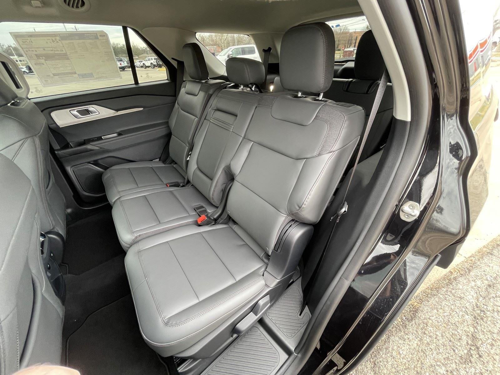 2026 Ford Explorer Active (100A)