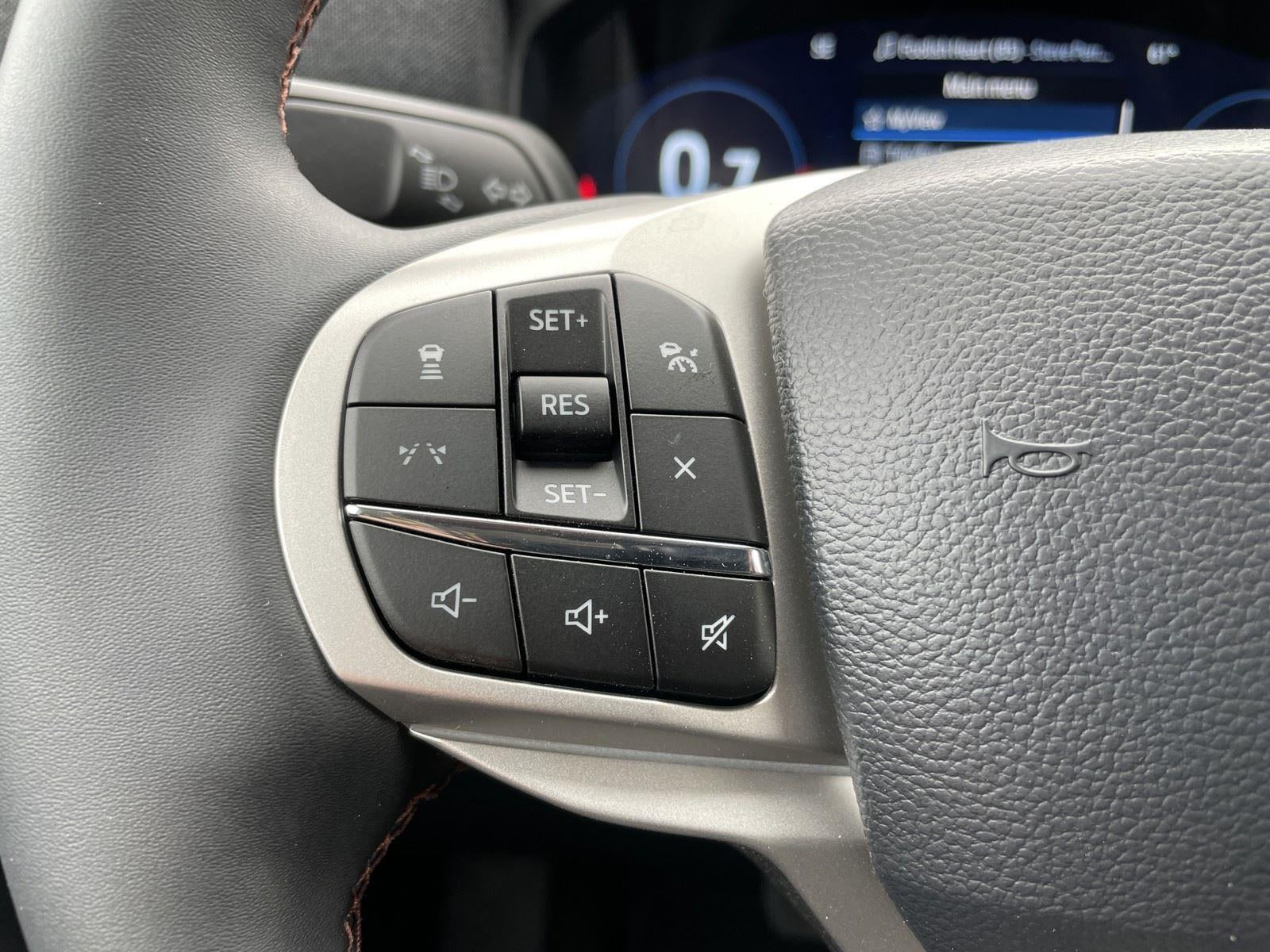 2026 Ford Explorer Active (100A)