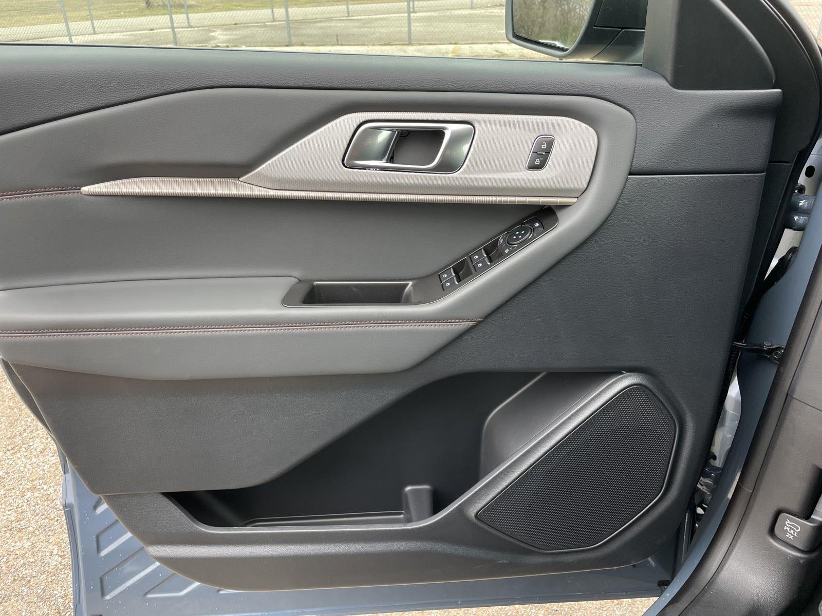 2026 Ford Explorer Active (100A)