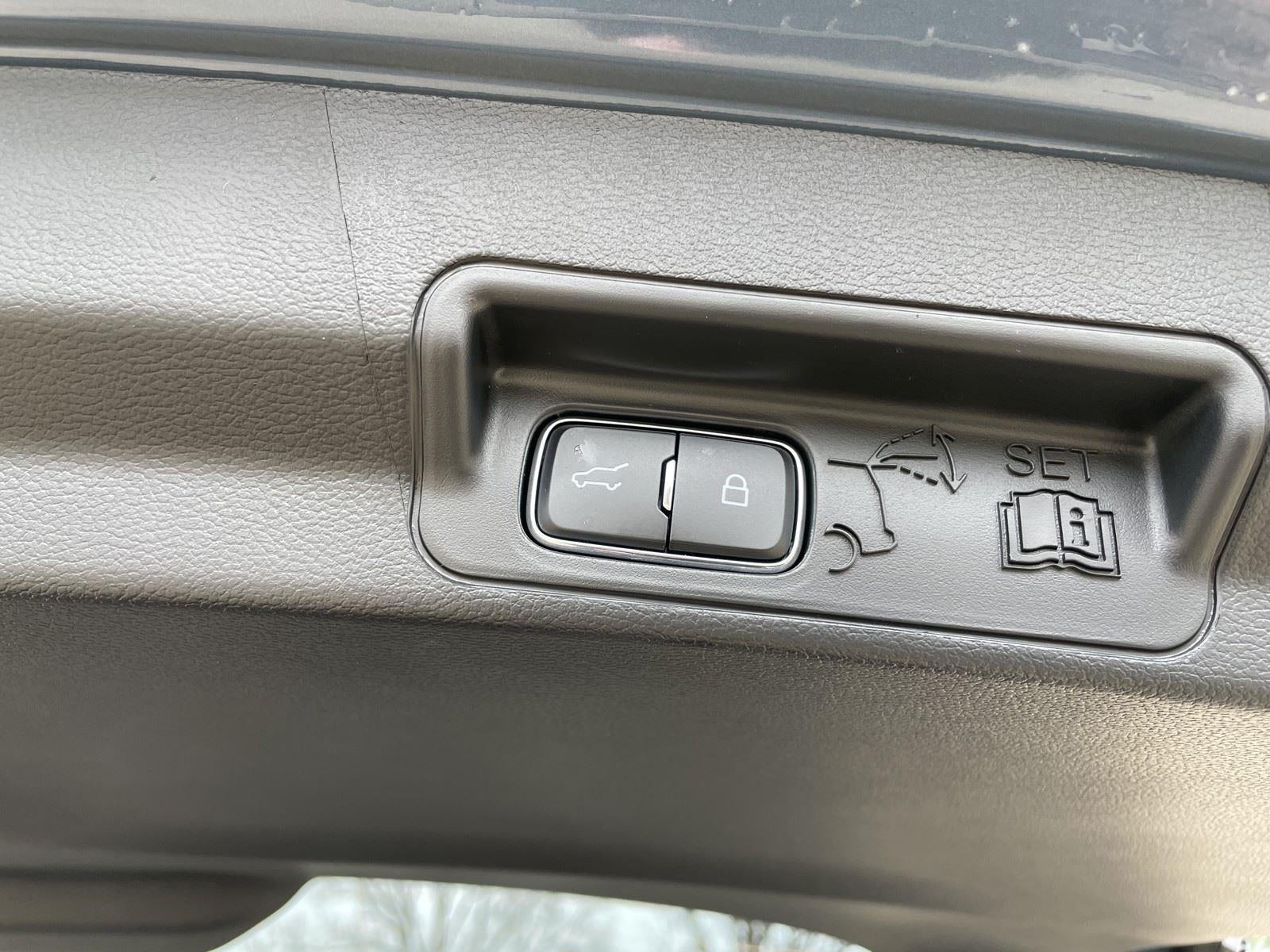 2026 Ford Explorer Active (100A)