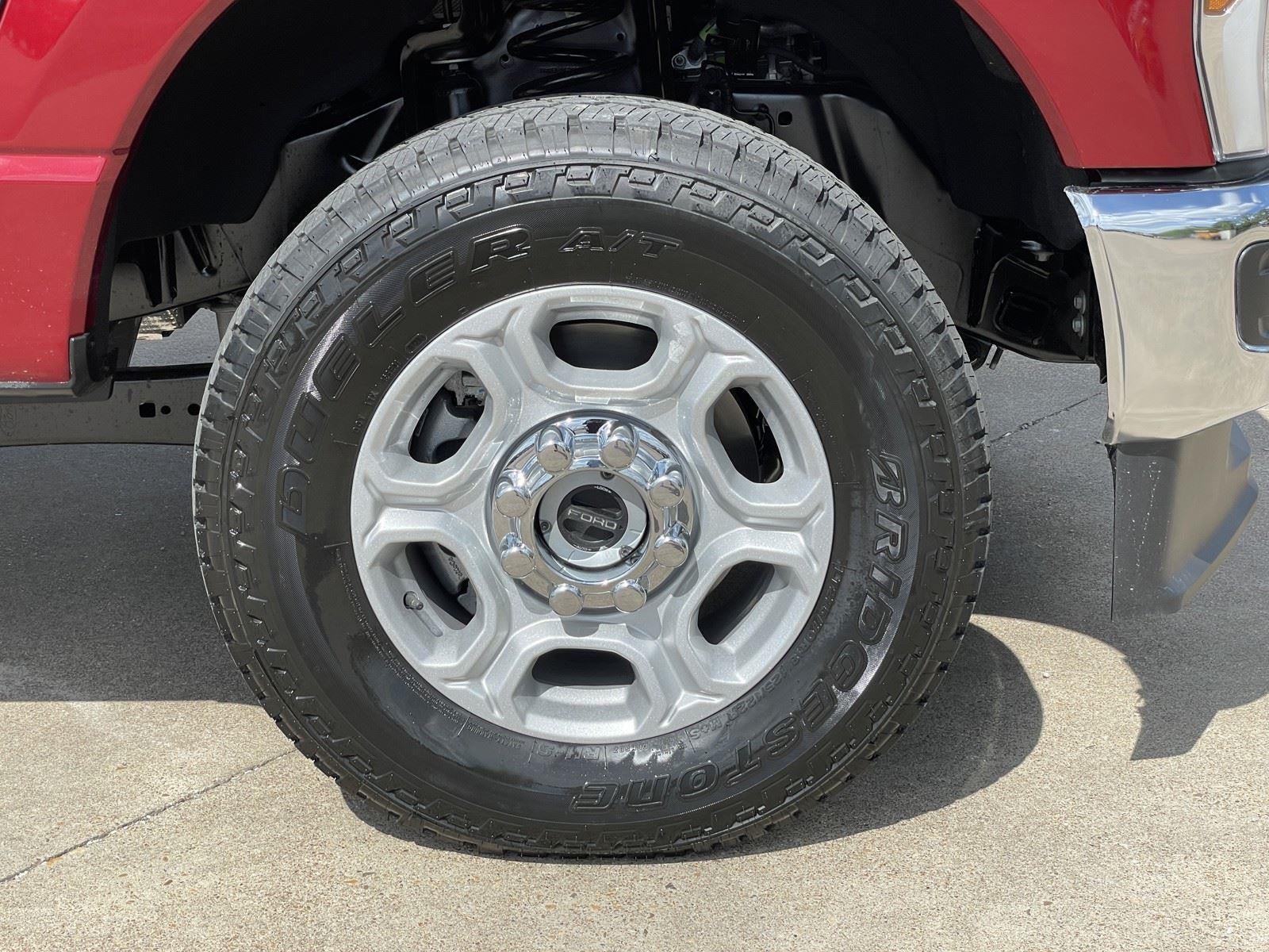 2026 Ford Super Duty F-250 SRW XLT