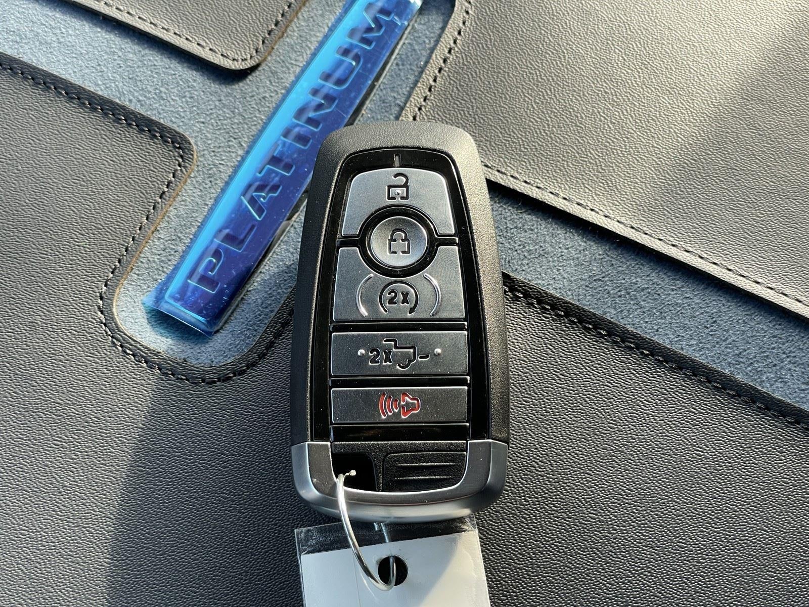 2026 Ford Super Duty F-250 SRW Platinum