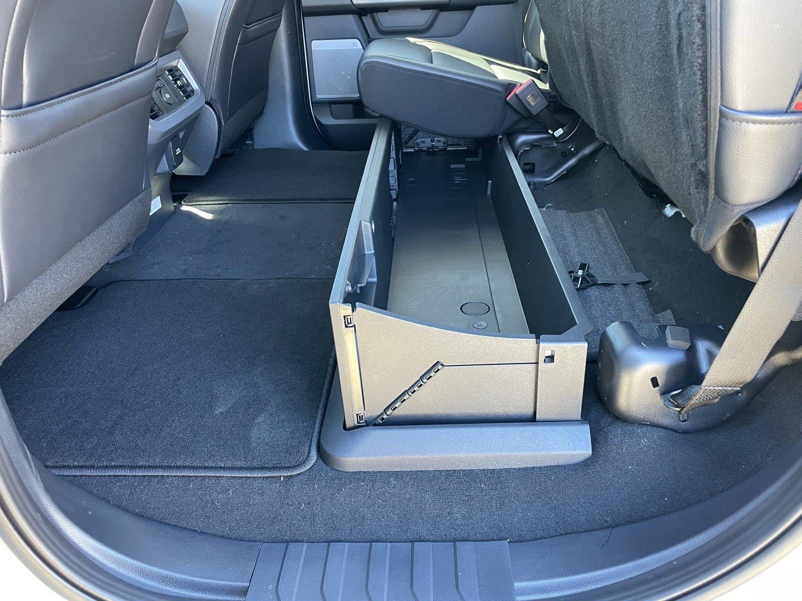 2027 Ford Super Duty F-250 SRW LARIAT